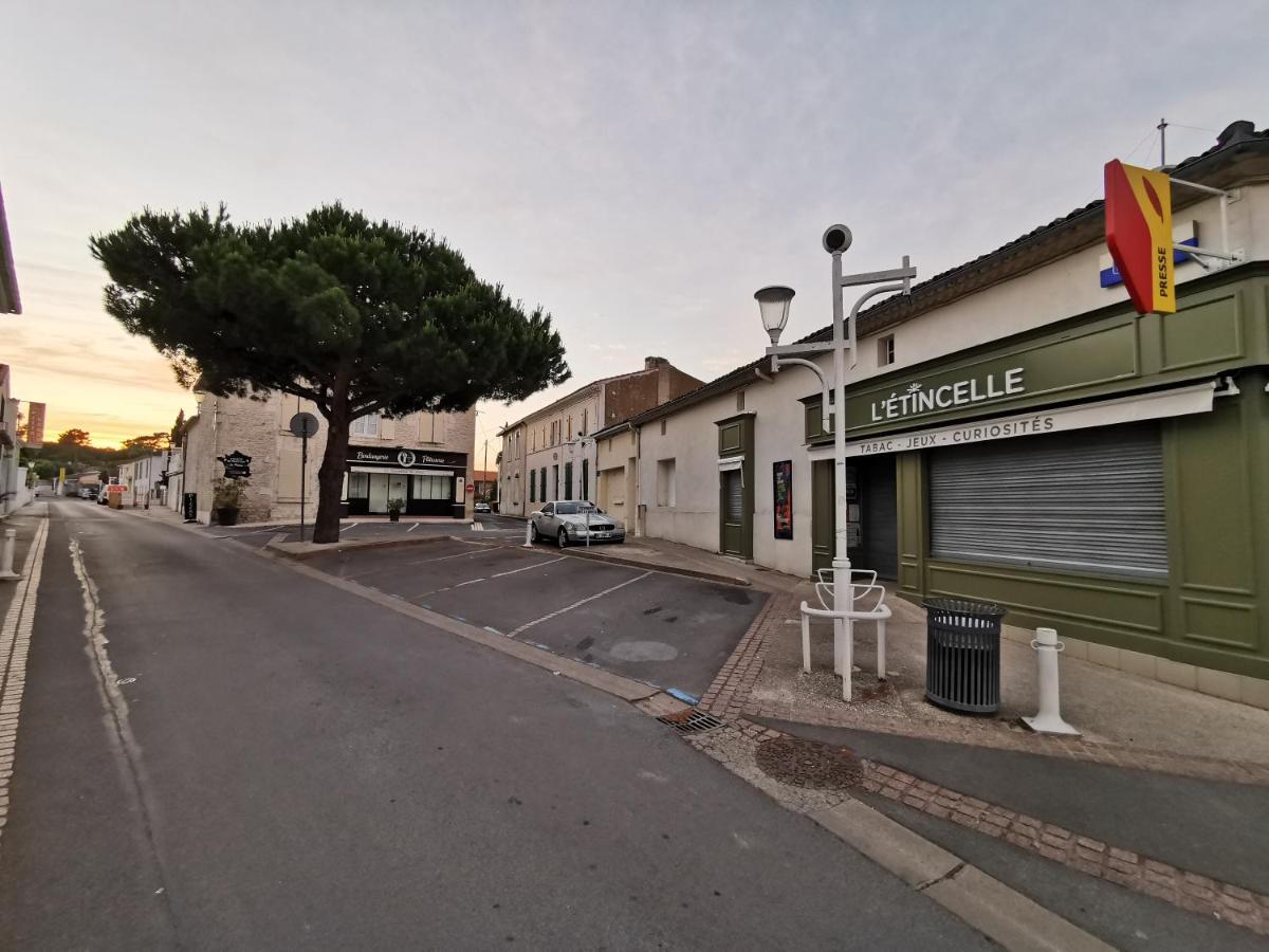Charmant Appartement Dans Centre Meschers/Gironde Экстерьер фото